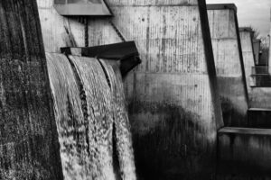 Wasserkraftwerk an der Donau bei Donauwörth